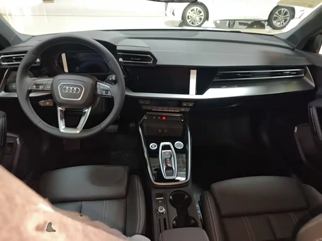 Audi A3 2026 2025 Facelift A3L Limousine 35TFSI Flying Joy Edition