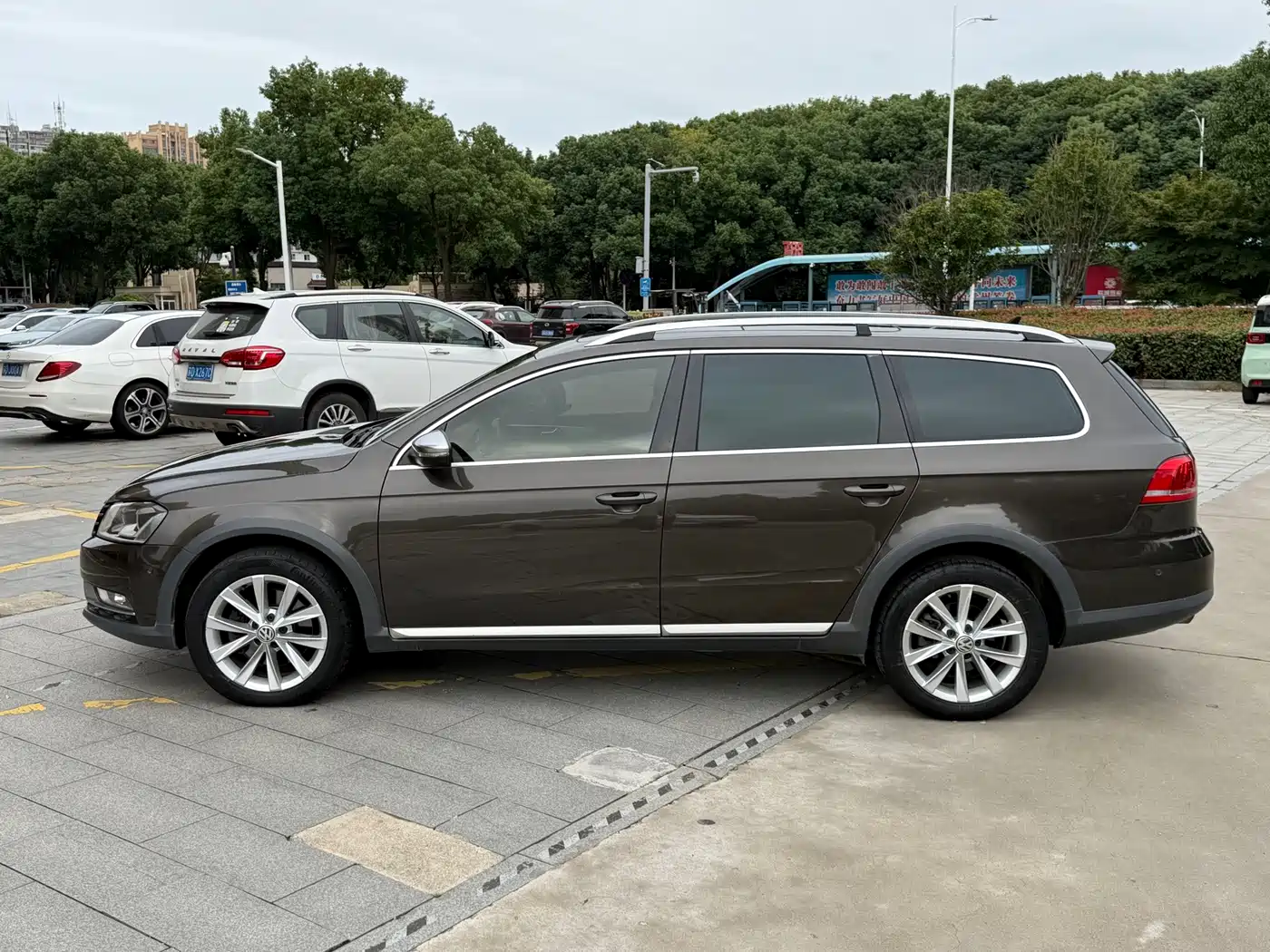 Volkswagen Magotan (Import) 2013 2012 Wagon 2.0TSI 4WD Luxury