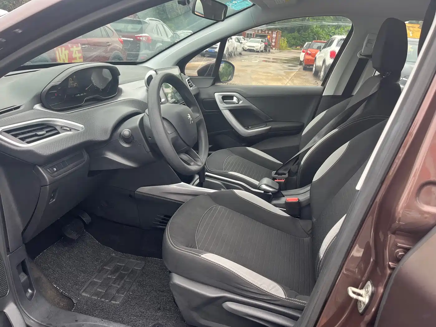 Peugeot 2008 2014 2014 1.6L Automatic Excellence Edition