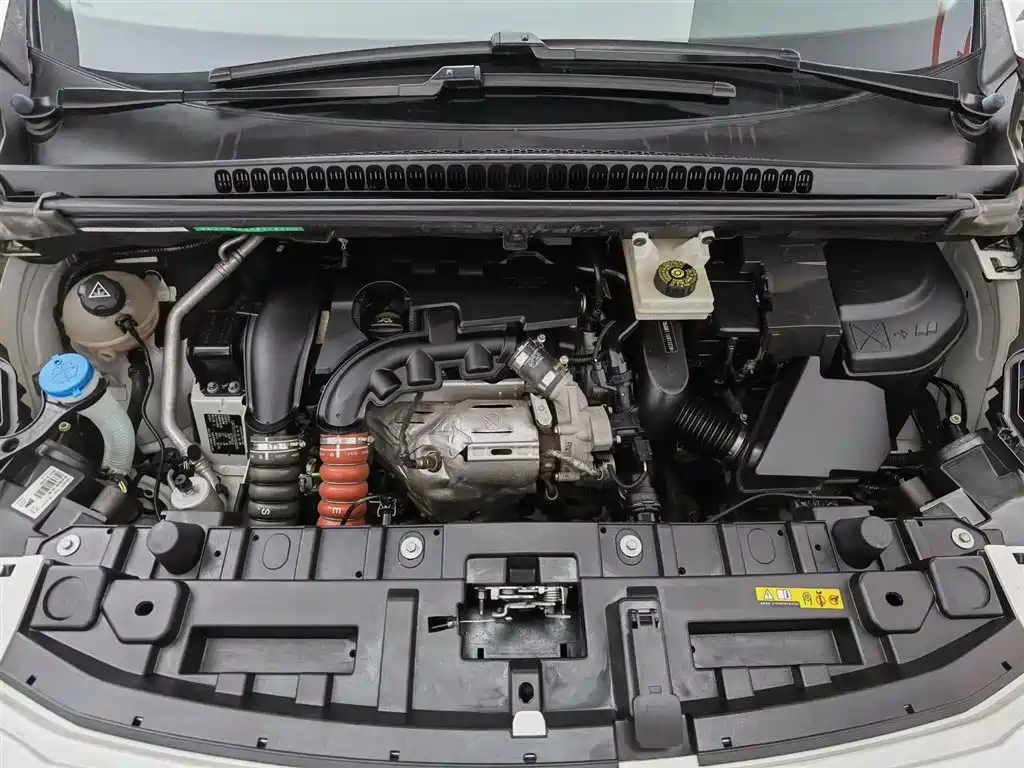 Peugeot 3008 2016 1.6THP Automatic Classic Edition фото 6
