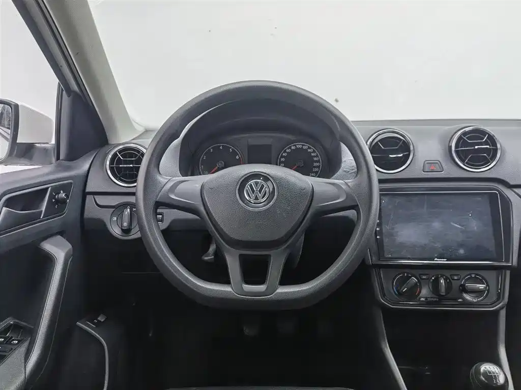 Volkswagen Jetta 2017 1.4L Manual Fashion фото 11