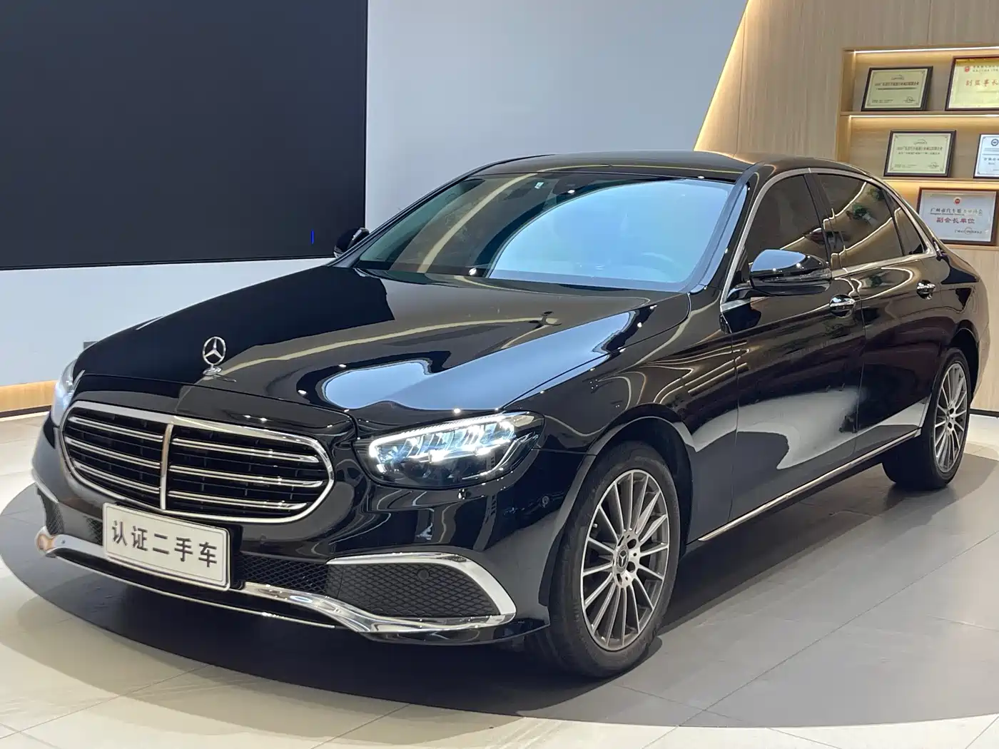  E CLASS