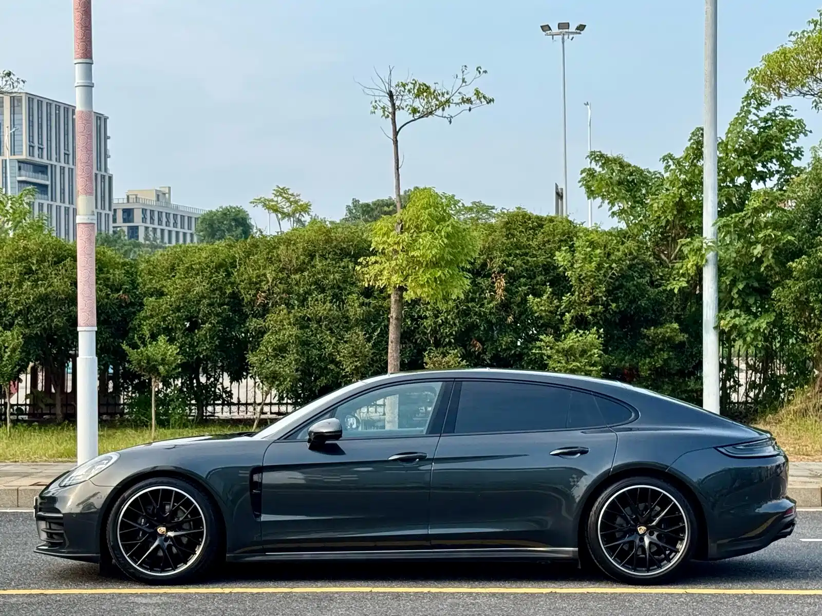 Фото 8 - Porsche Panamera