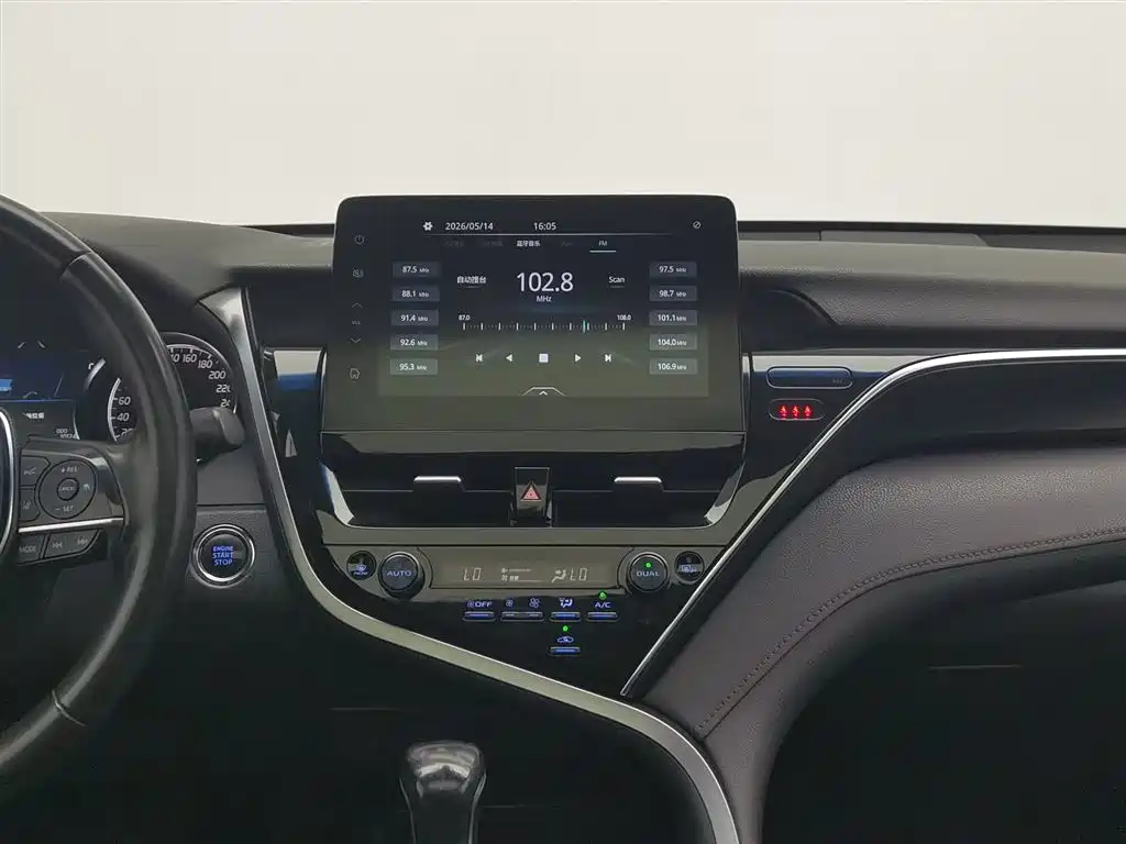 Toyota Camry 2021 2.0G Luxury Edition фото 12