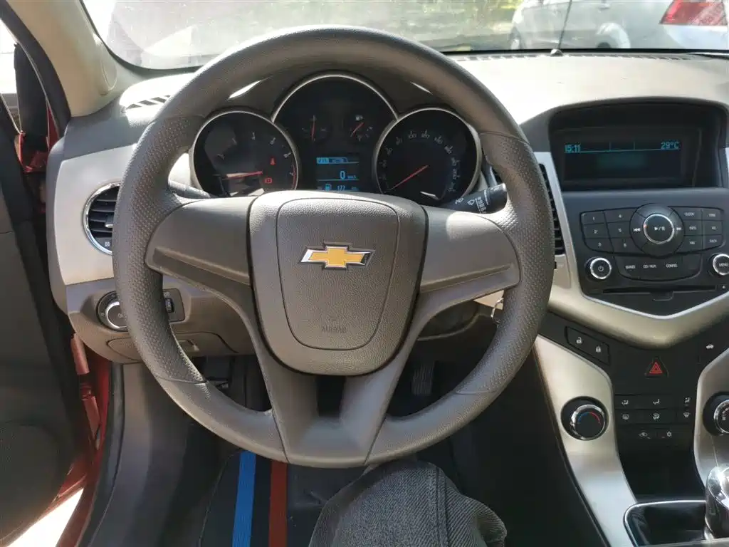 Chevrolet Cruze 2015 1.5L Classic SL MT фото 11