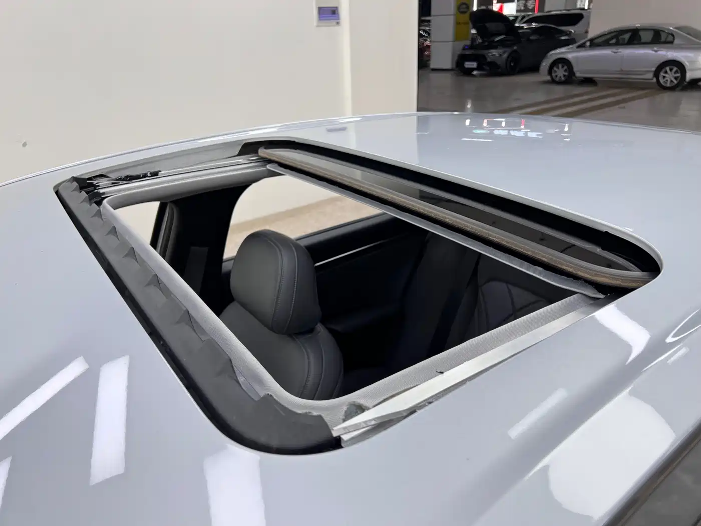 Geely Galaxy Galaxy L6 2025 EM-i 140km Starship Edition фото 28