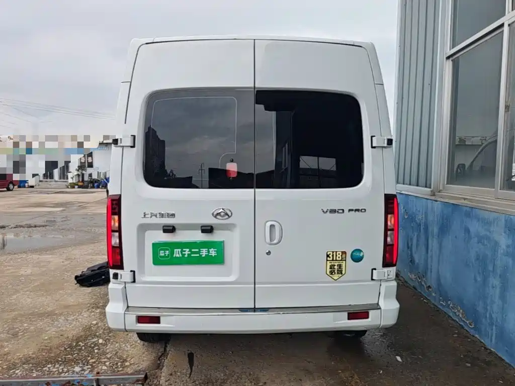 SAIC Maxus Xintu V80 2025 2025 PRO Aoyun 2.0T Manual Short Wheelbase Medium Roof 7/8/9-Seater