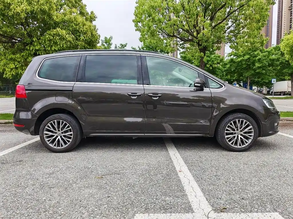 Volkswagen Sharan 2014 2.0TSI Standard фото 3