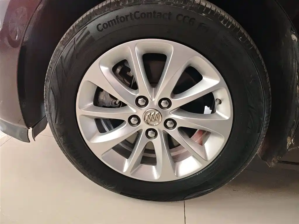Buick GL8 2017 ES 28T Comfort Type China V фото 23