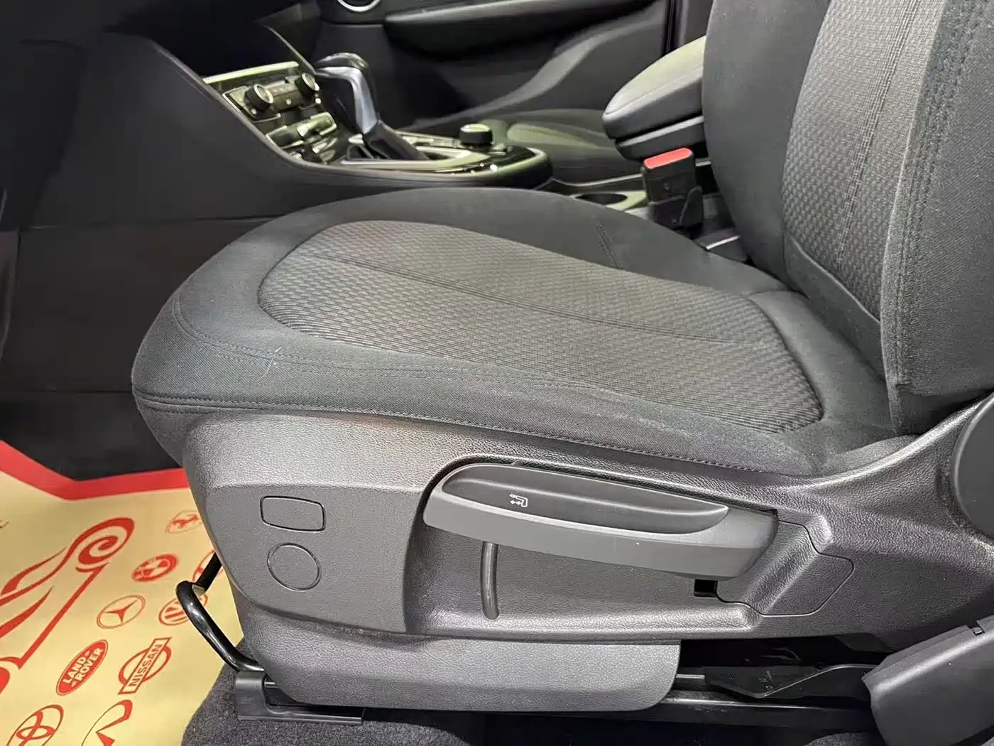 BMW 2 Series Touring 2018 218i Luxury Line фото 11