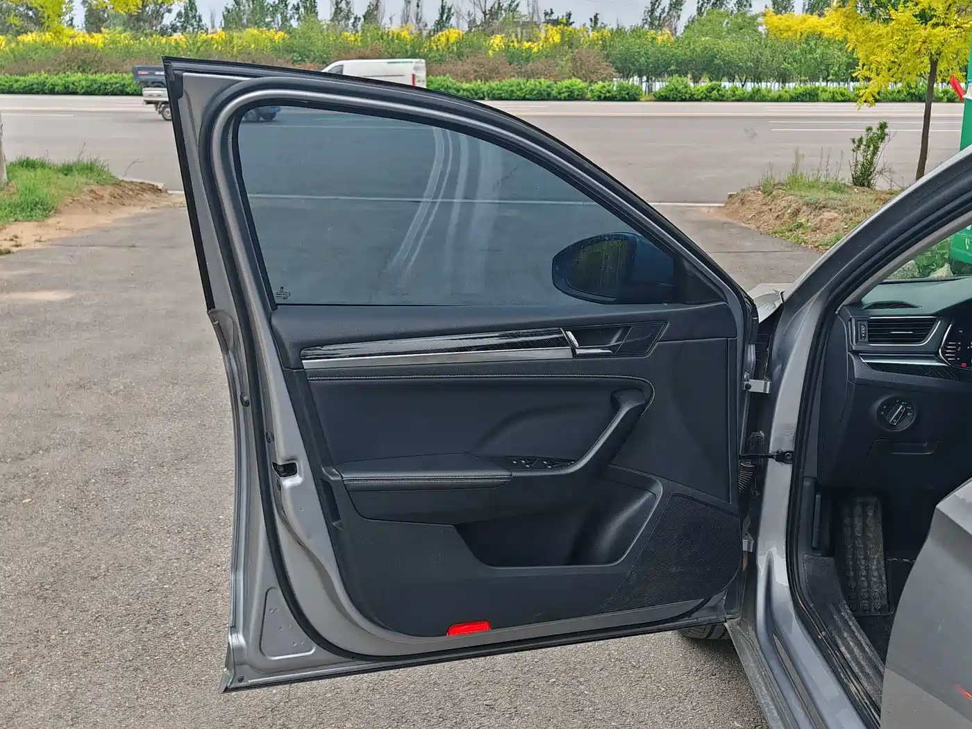 Škoda Superb 2024 TSI330 DSG Luxury Edition фото 10