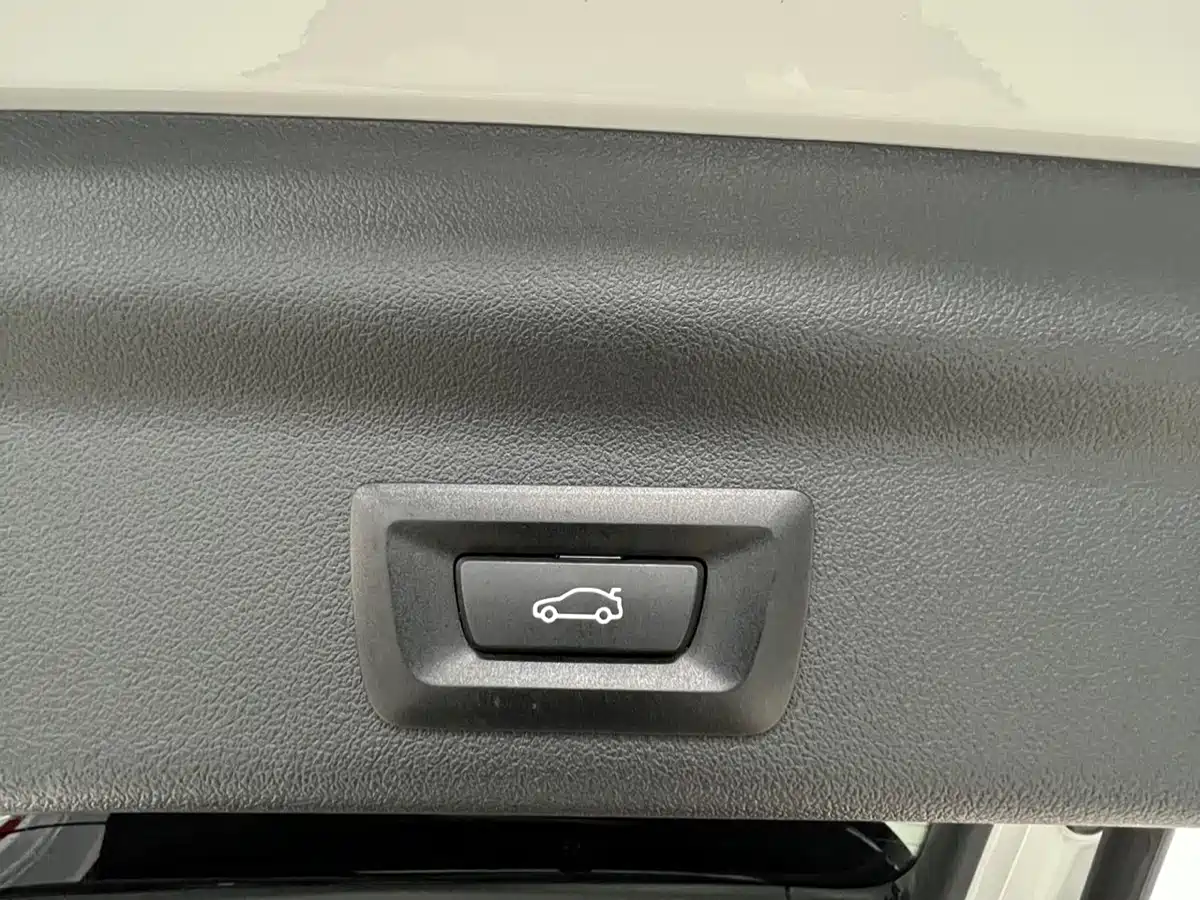 BMW X1 2023 sDrive20Li X Design Package фото 21