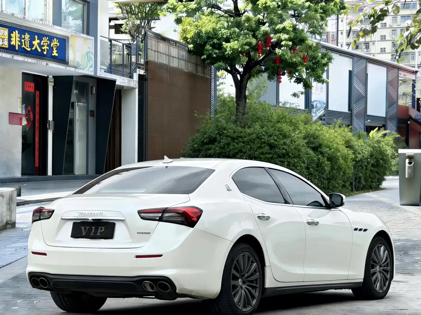 MASERATI GHIBLI