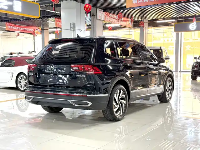 Volkswagen Tiguan L 2023 280TSI 2WD Trend Limited Edition — фото 4