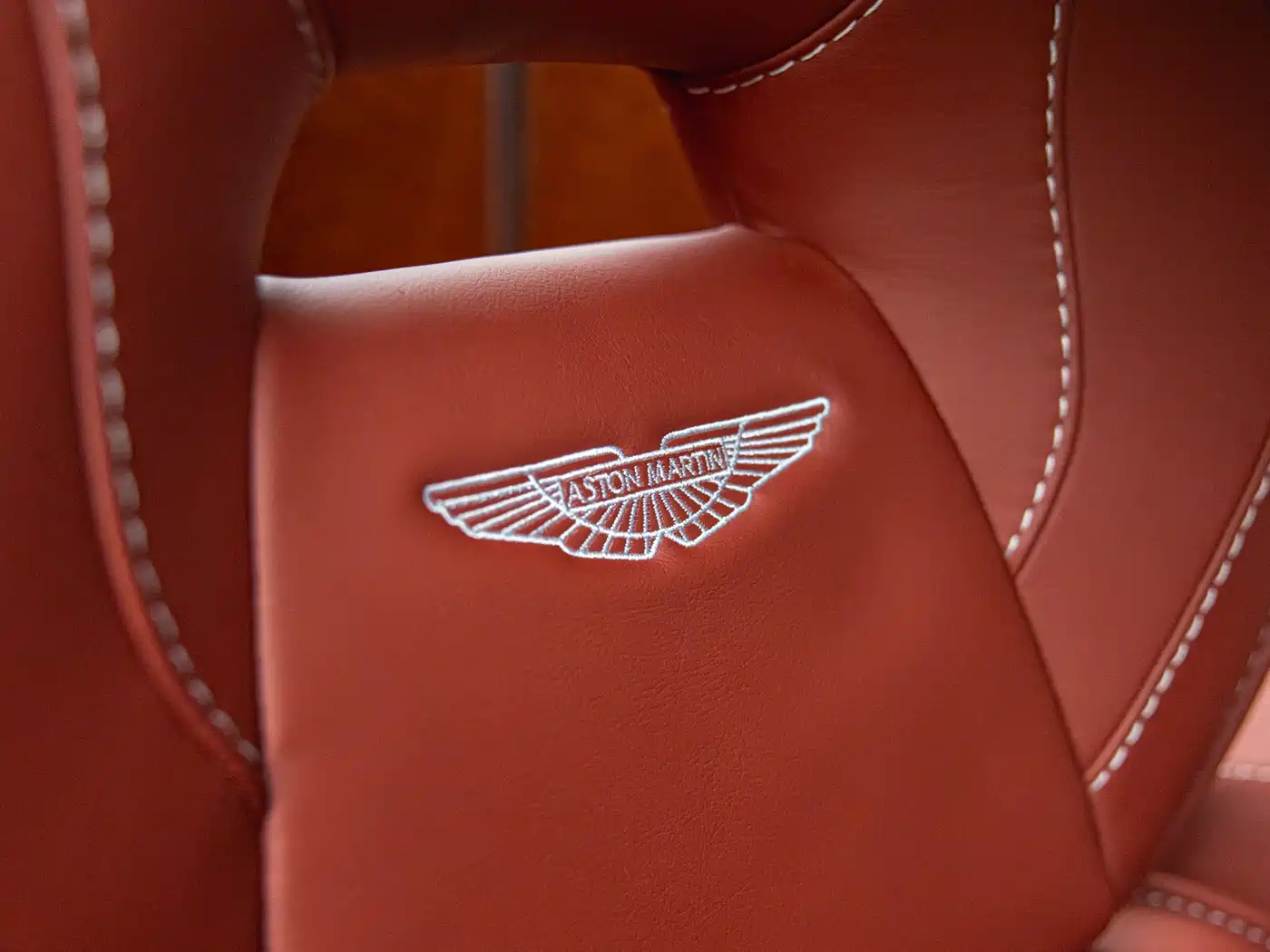Фото 30 - Aston Martin Rapide