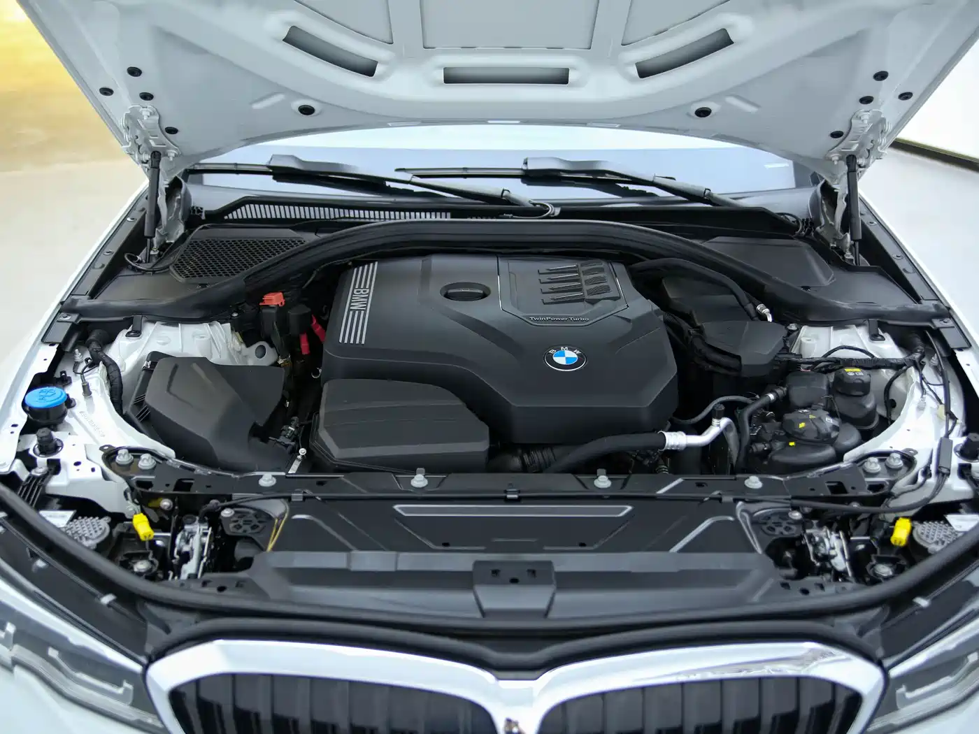 BMW 3 Series 2020 325Li M Sport Package фото 12