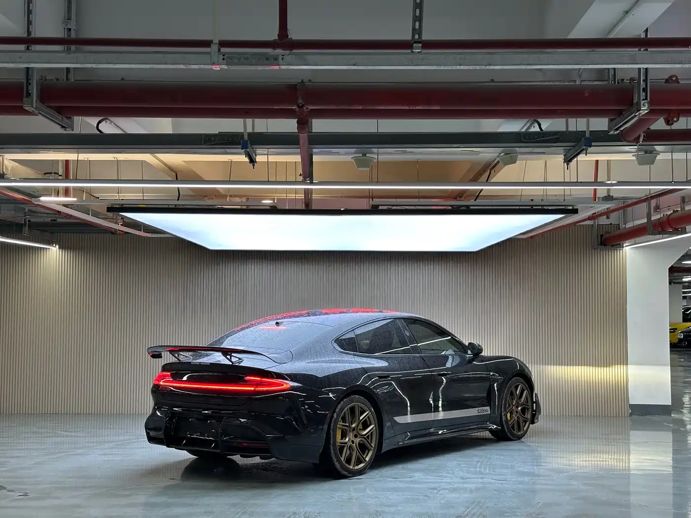 XIAOMI CAR XIAOMI SU7 ULTRA