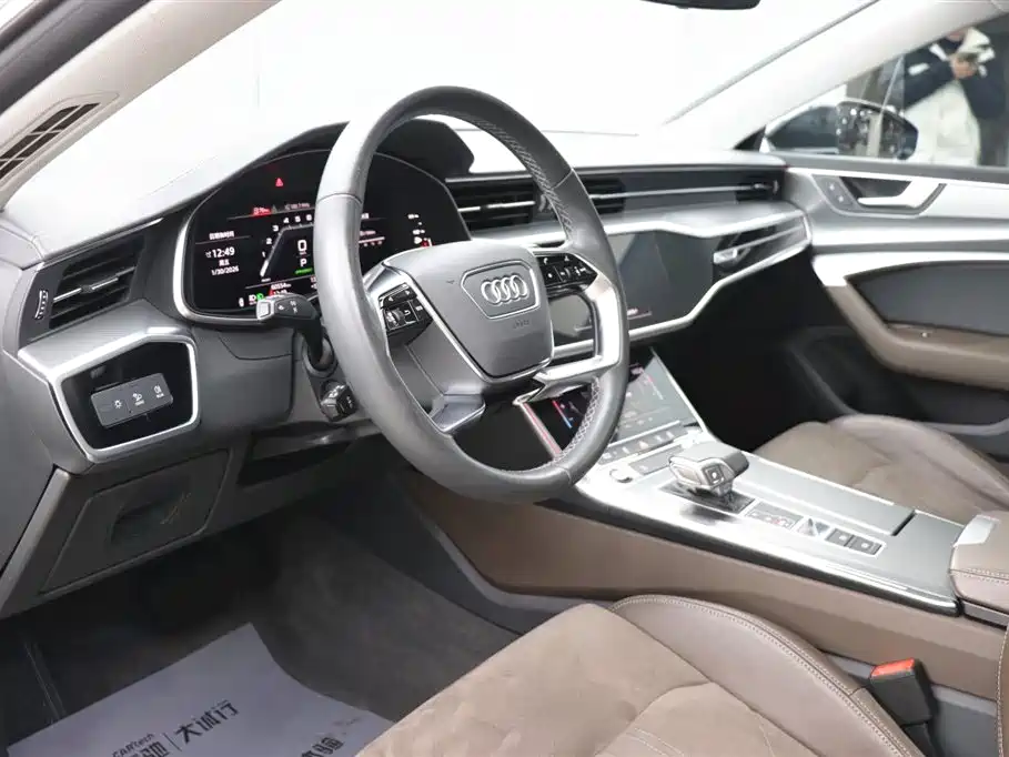 Audi A7L 2022 45 TFSI S-line Dream Builder Crystal Package фото 15