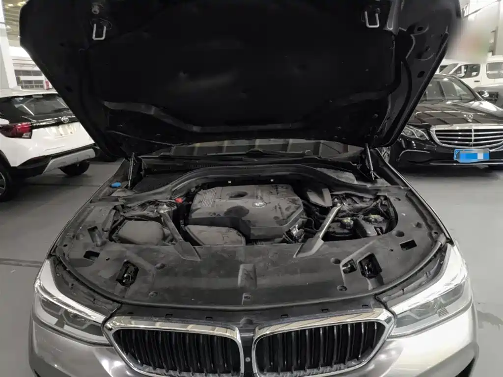 BMW 6 Series GT 2018 630i M Sport Package фото 16