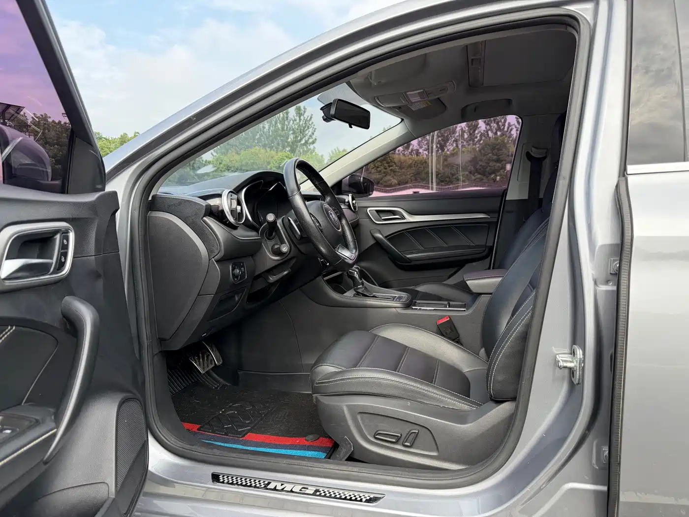 MG MG6 2018 2017 20T Automatic Luxury Smart Connect Version (China V)
