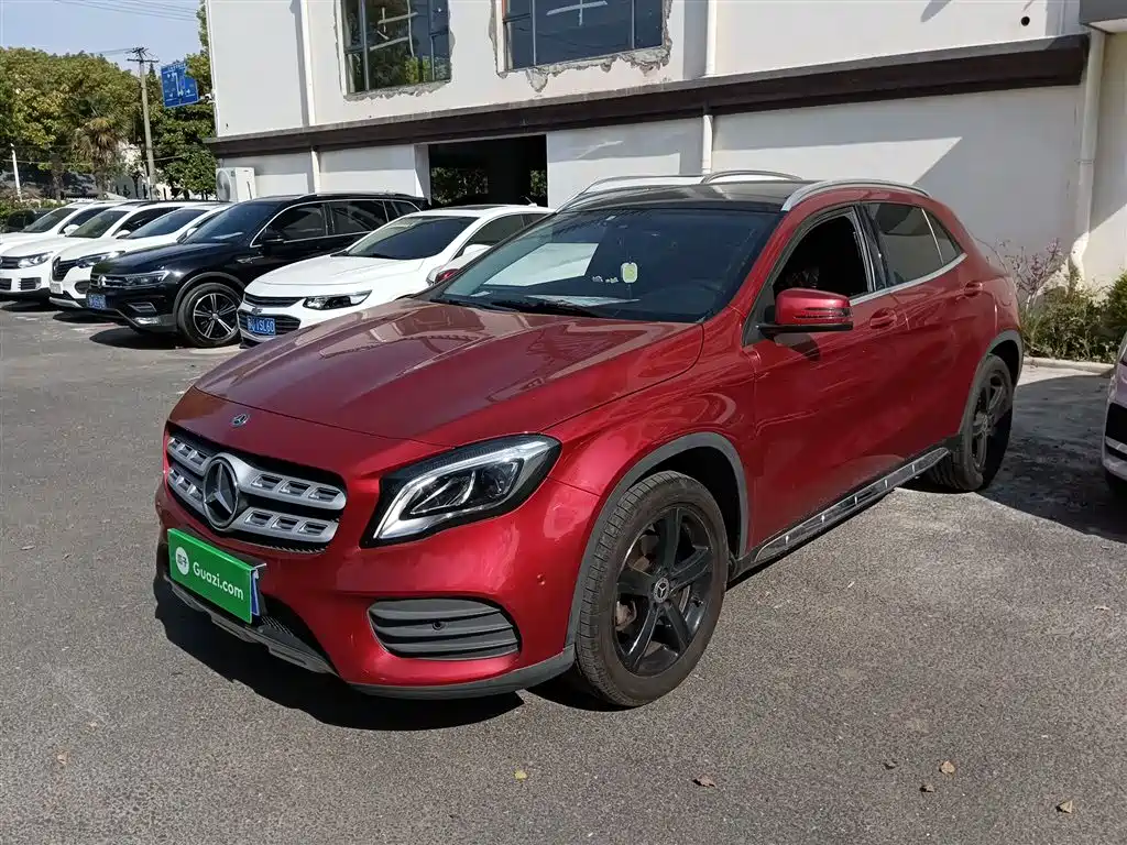 Mercedes-Benz GLA 2019 GLA 200 Fashion