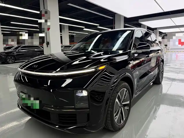 Li Auto L8 Pro