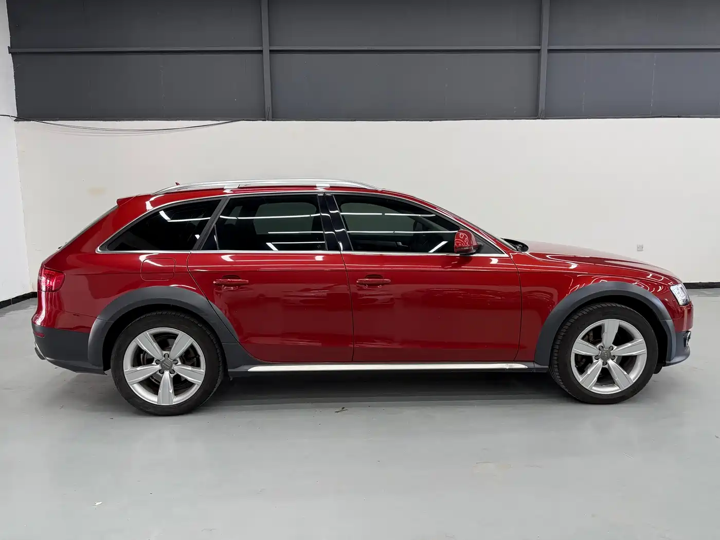 Audi A4 (Import) 2014 2014 40 TFSI allroad quattro plus