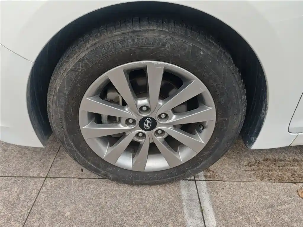 Hyundai Mistra 2014 1.8L Auto Smart GLS фото 23