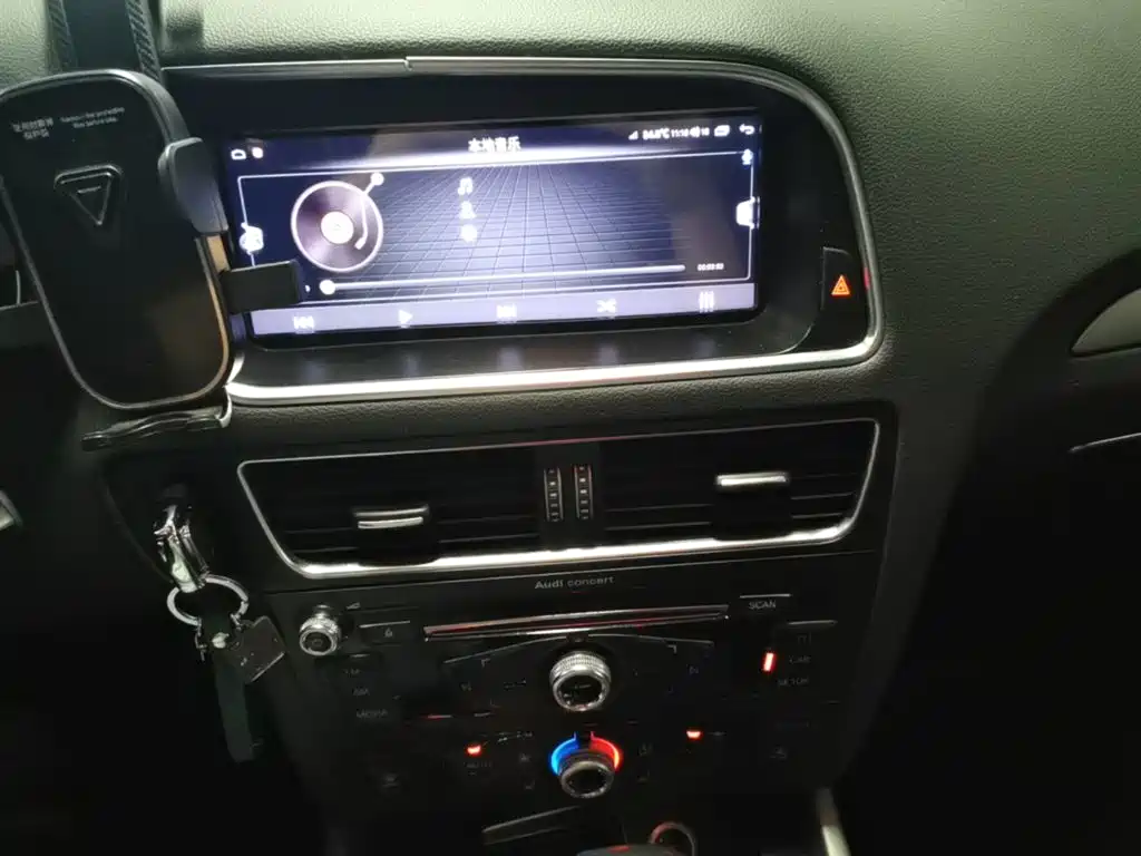 Фото 20 - Audi Q5