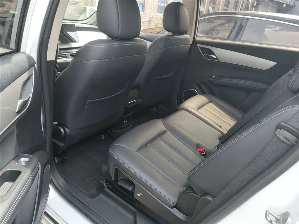 BYD Song MAX 2021 Upgrade 1.5T Automatic Luxury Edition 7-Seater фото 12
