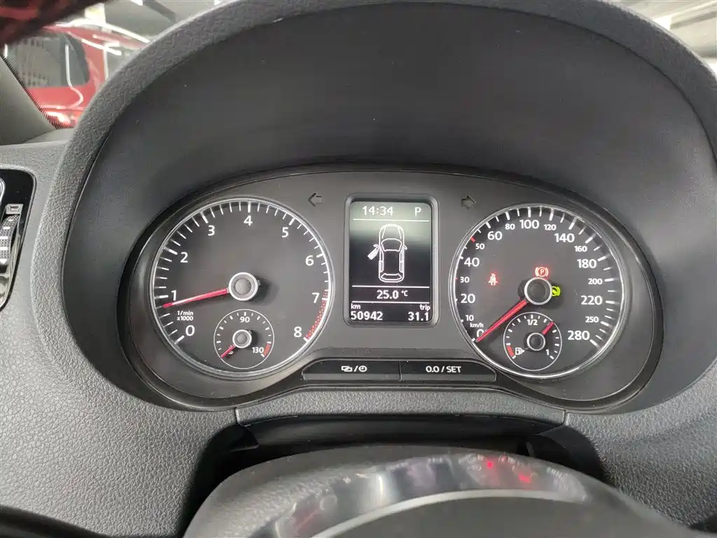 Volkswagen Polo 2015 Model 1.4TSI GTI фото 12