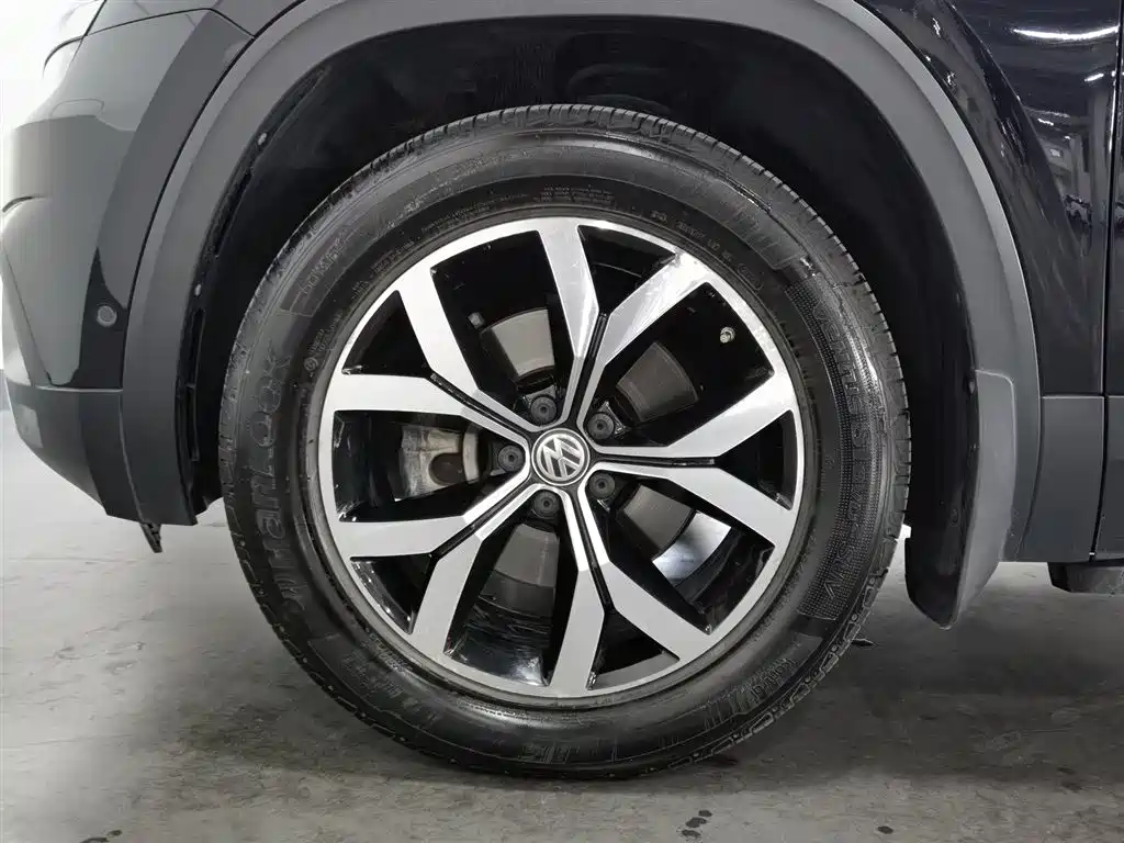 Volkswagen Teramont 2020 380TSI 4WD Luxury Edition China VI фото 17