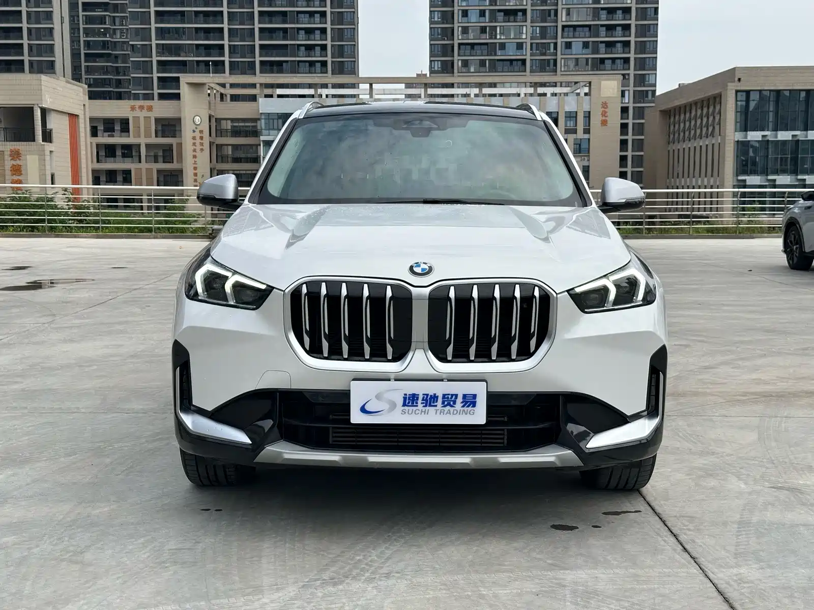 Фото 2 - BMW X1