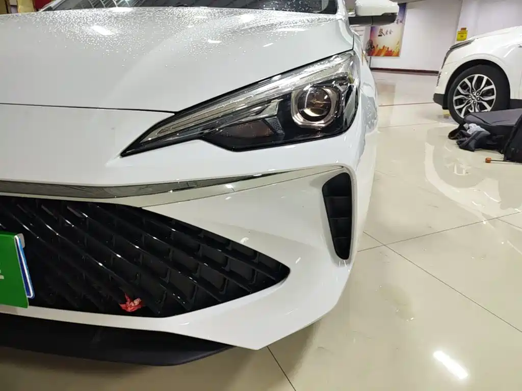 Roewe i5 2025 2023 1.5L CVT Luxury Edition