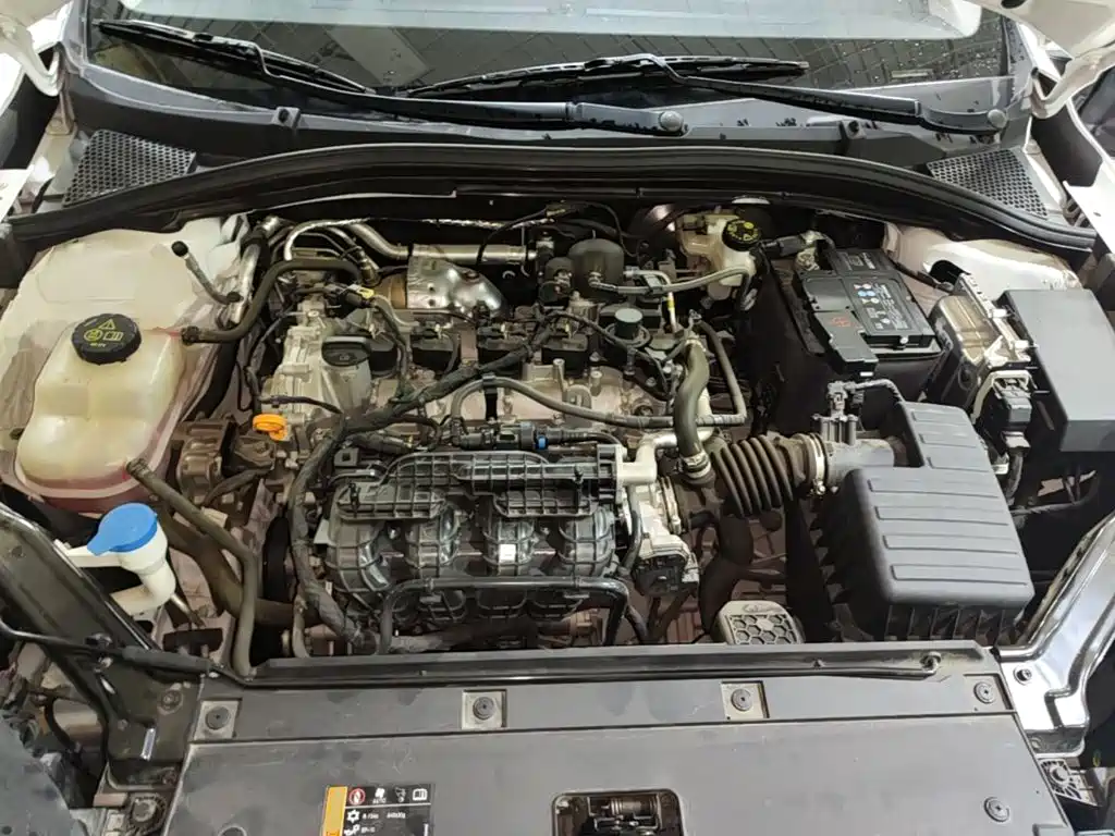 Roewe i5 2025 2023 1.5L CVT Luxury Edition
