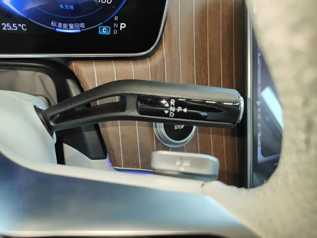 Mercedes-Benz EQE 2025 2025 Model 500 4MATIC Luxury Edition