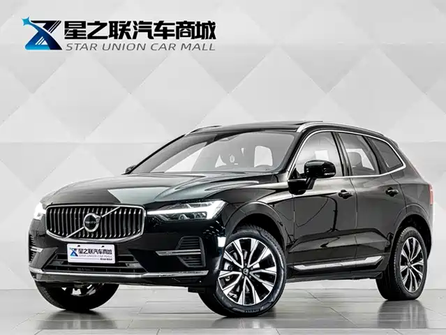 VOLVO XC60 2025