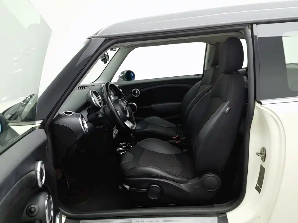 MINI CLUBMAN 2010 2007 1.6L COOPER Fun