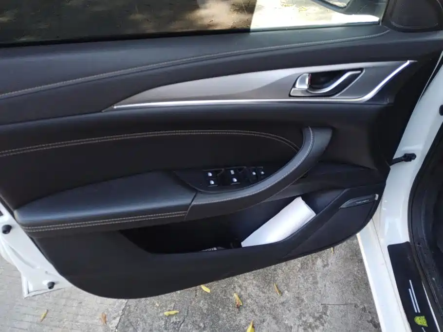 Photo 7 - Changan Eado