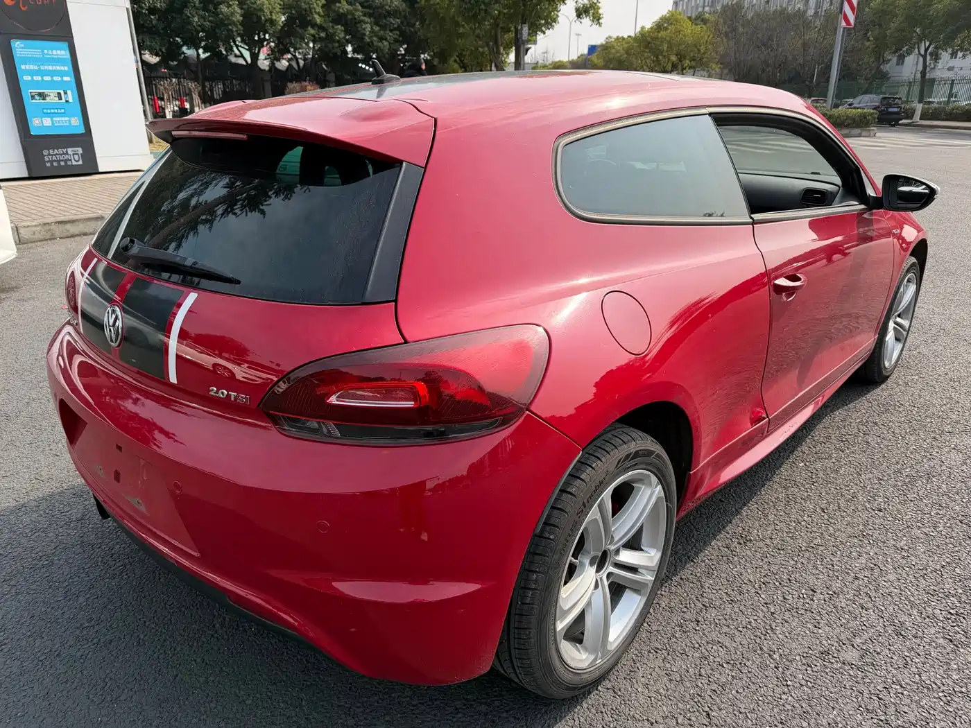 Volkswagen Scirocco 2011 2.0TSI Luxury фото 7