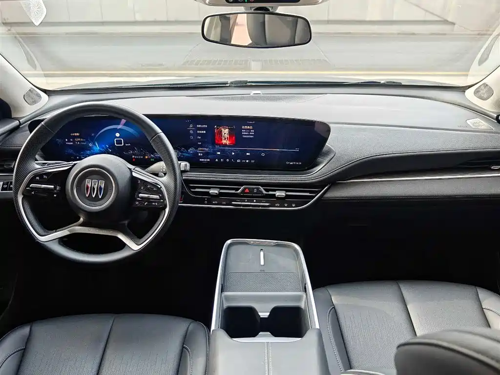 BUICK LACROSSE