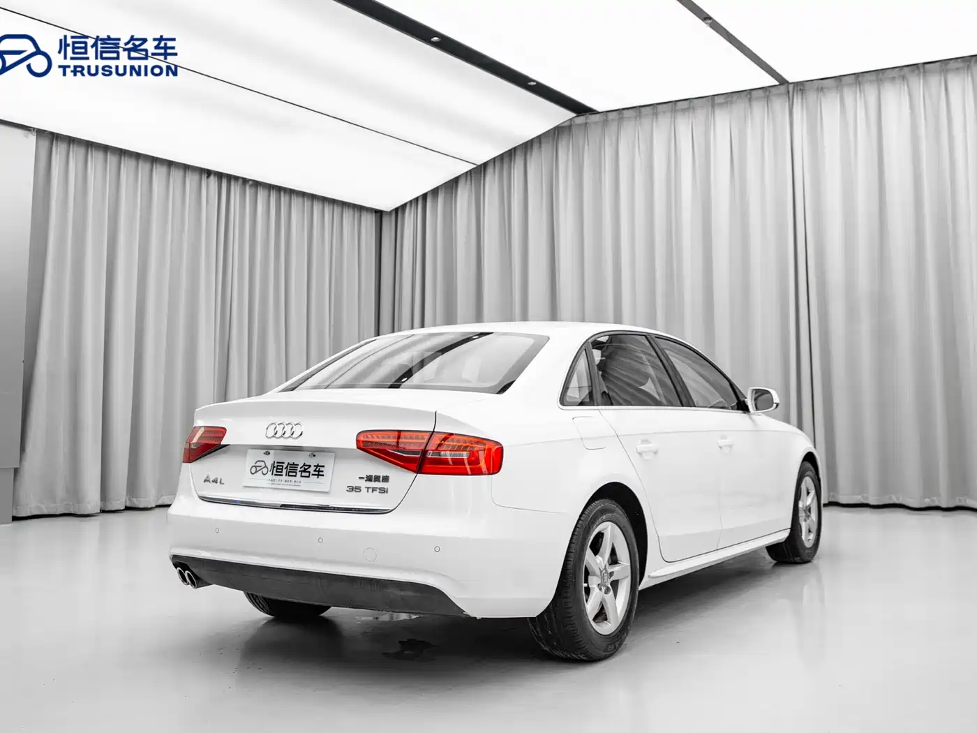 Audi A4L 2013 35 TFSI Automatic Standard фото 5
