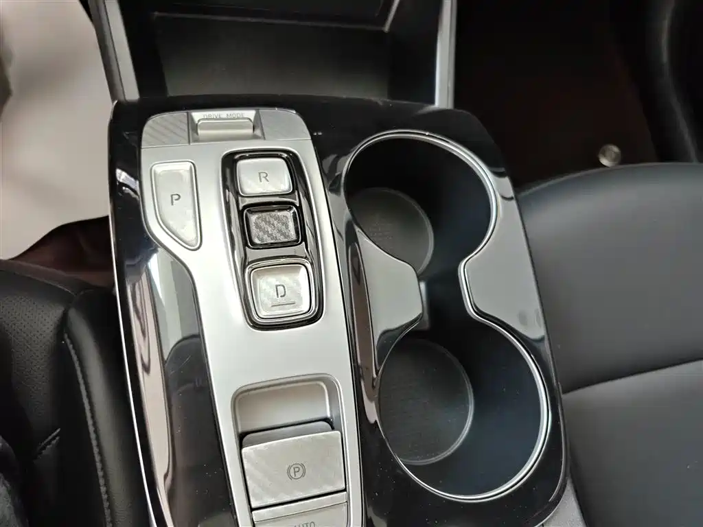 Hyundai Tucson 2023 Tucson L 1.5T Automatic 2WD DLX Luxury Edition фото 9