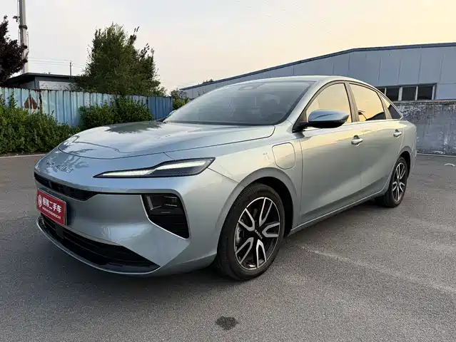 Roewe D6 2025 520km Premium Edition