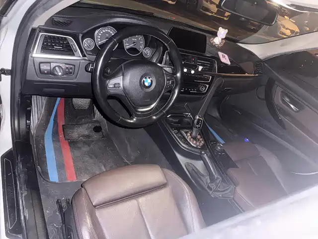 BMW 3 Series 2018 320Li Fashion Style — фото 4