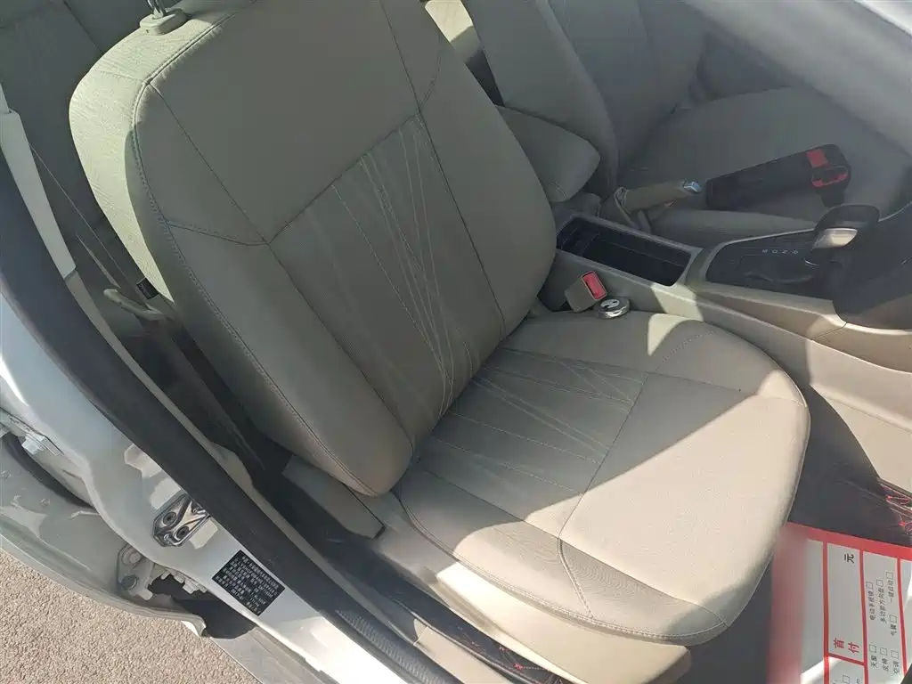 Фото 25 - Ford Focus