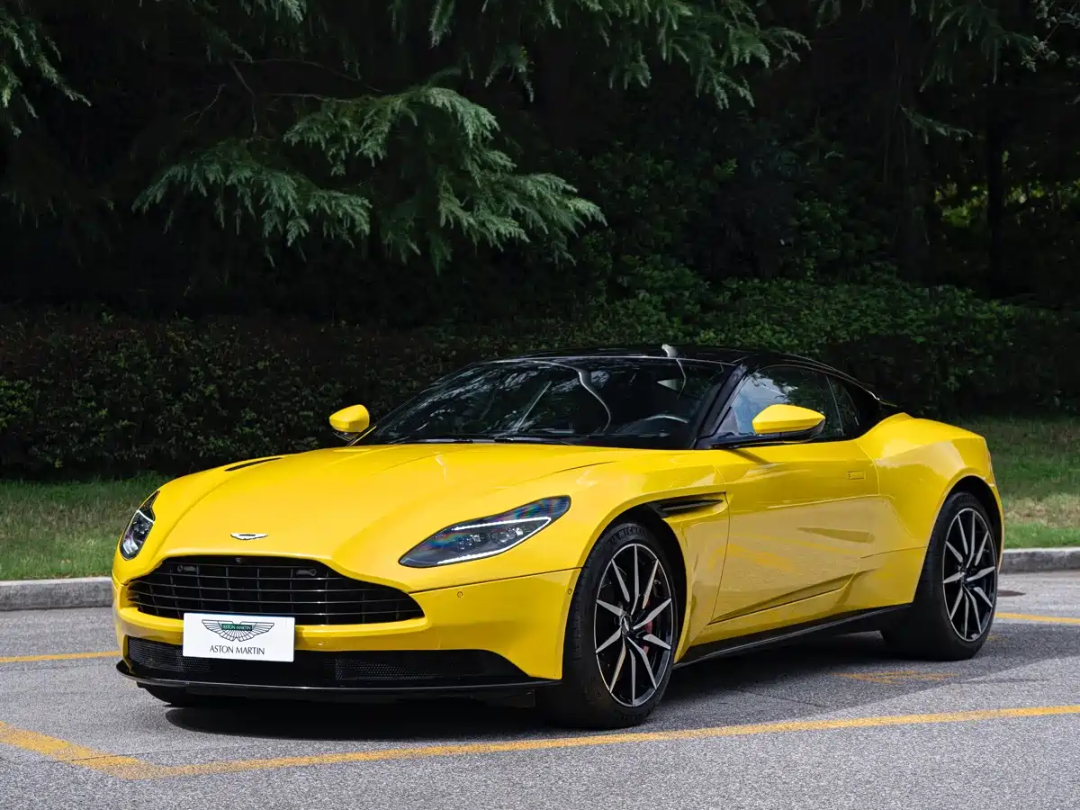 Aston Martin DB11 2020 2019 Model 4.0T V8 Coupe