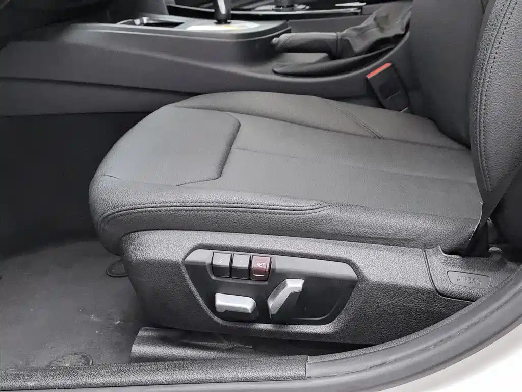 BMW 3 Series 2017 320Li Fashion фото 20