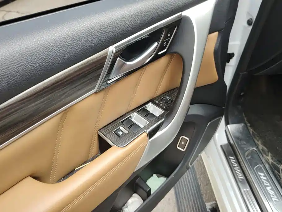 Haval H9 2017 2017 2.0T Petrol 4WD Premium 5-seater