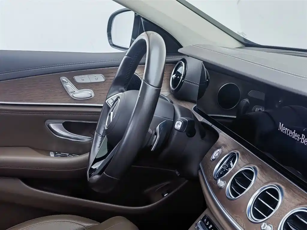 Mercedes-Benz E-Class 2022 Second Facelift E 300 L Fashion фото 22